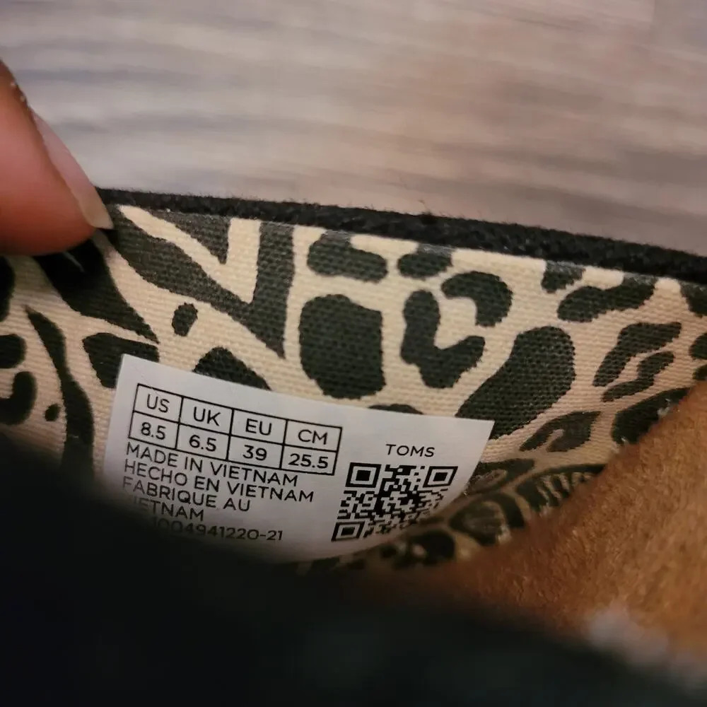 Toms Black and Tan Women Sandals - Picture 6 of 8